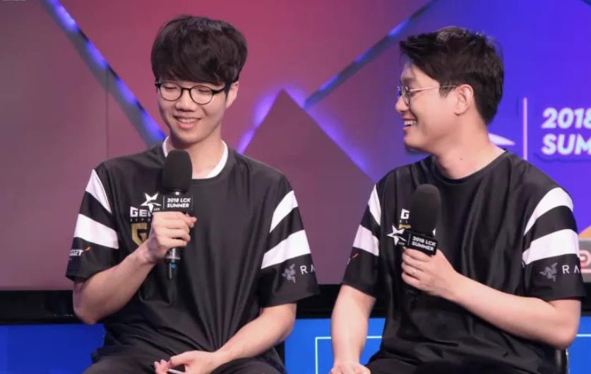 随着时间的 随着时间的