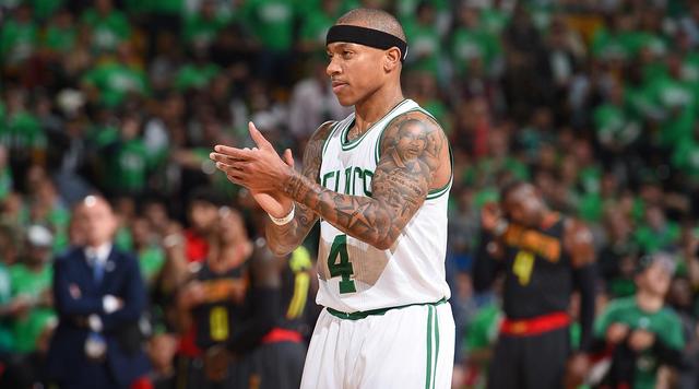 还是替补席 还是替补席