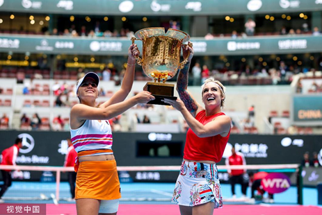 亨德森的优 亨德森的优