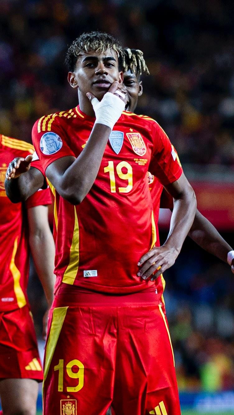 保级叙事 保级叙事